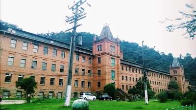 IFRJ PARACAMBI - Rua Sebastião Lacerda, Vosges, Boqueirão